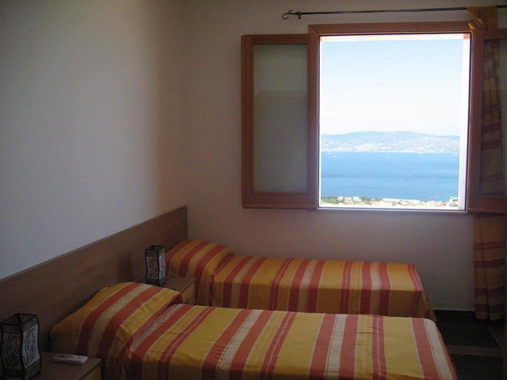 Il Giardino Di Ausonia Bed and Breakfast Reggio di Calabria Buitenkant foto